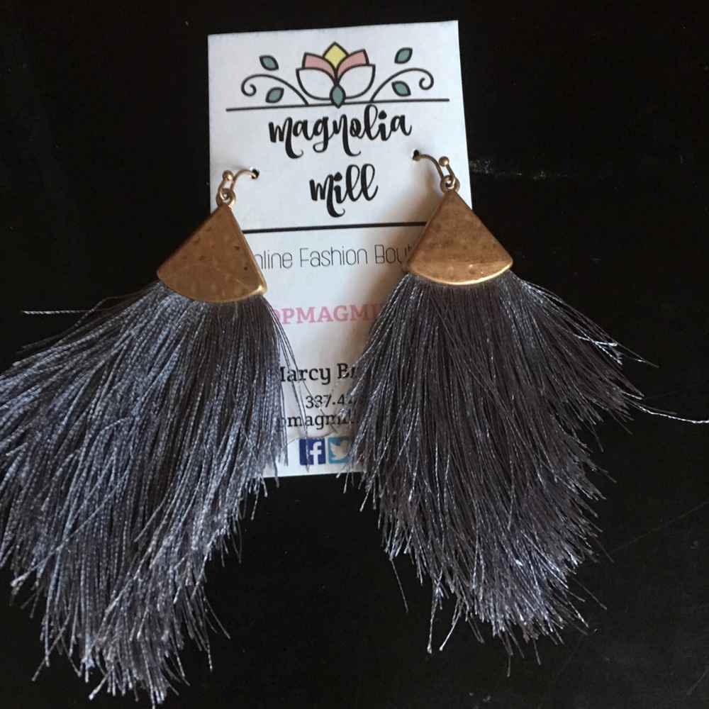 Gray tassel earrings!